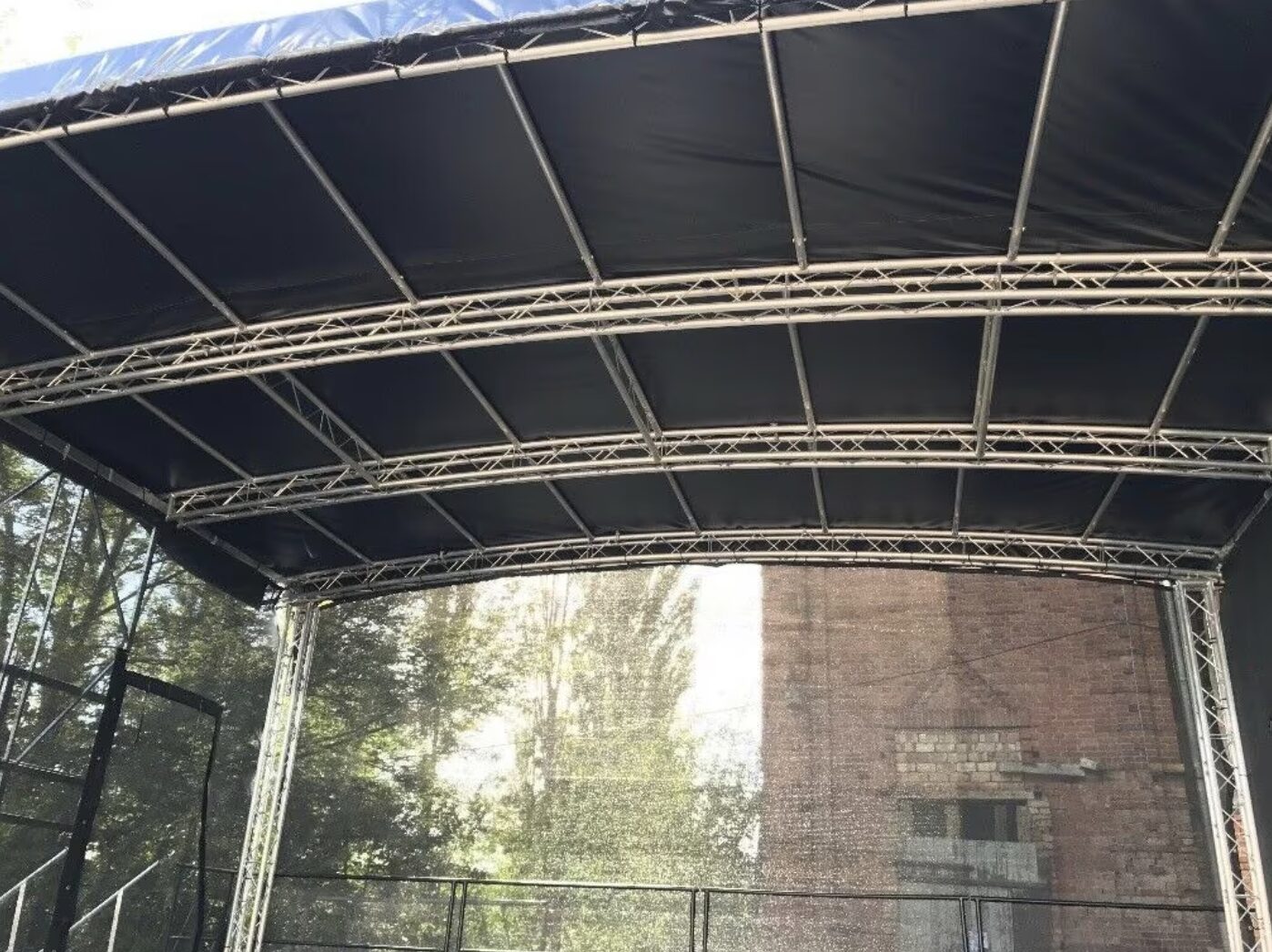 Mobile Bühne 8x6 Trailerbühne – Bild 5