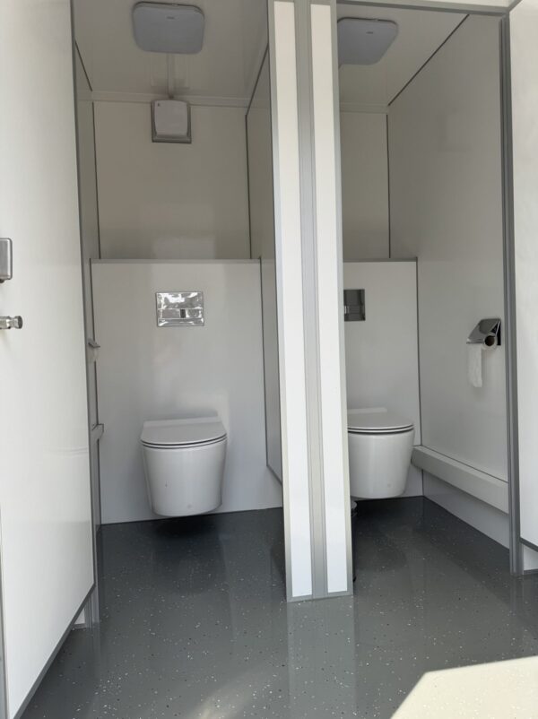 Toilettenwagen WC Wagen Deluxe – Bild 2